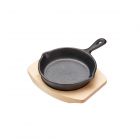 small cast iron round fry pan with wooden serving board, for serving hot food