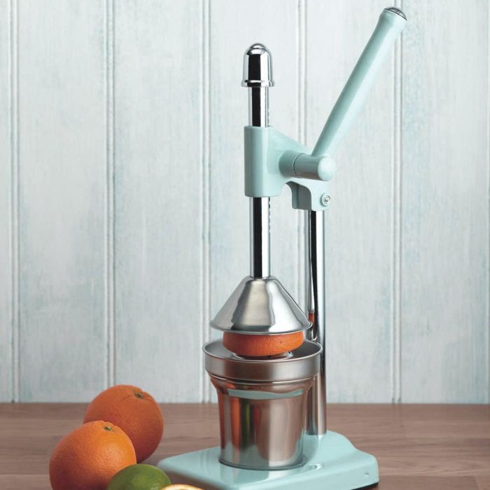 Living Nostalgia Heavy Duty Juicer Vintage Blue