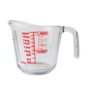 500ml capacity medium sized glass measuring jug with red metric measure markings